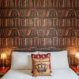 14 Cloisters Walk Apartment York